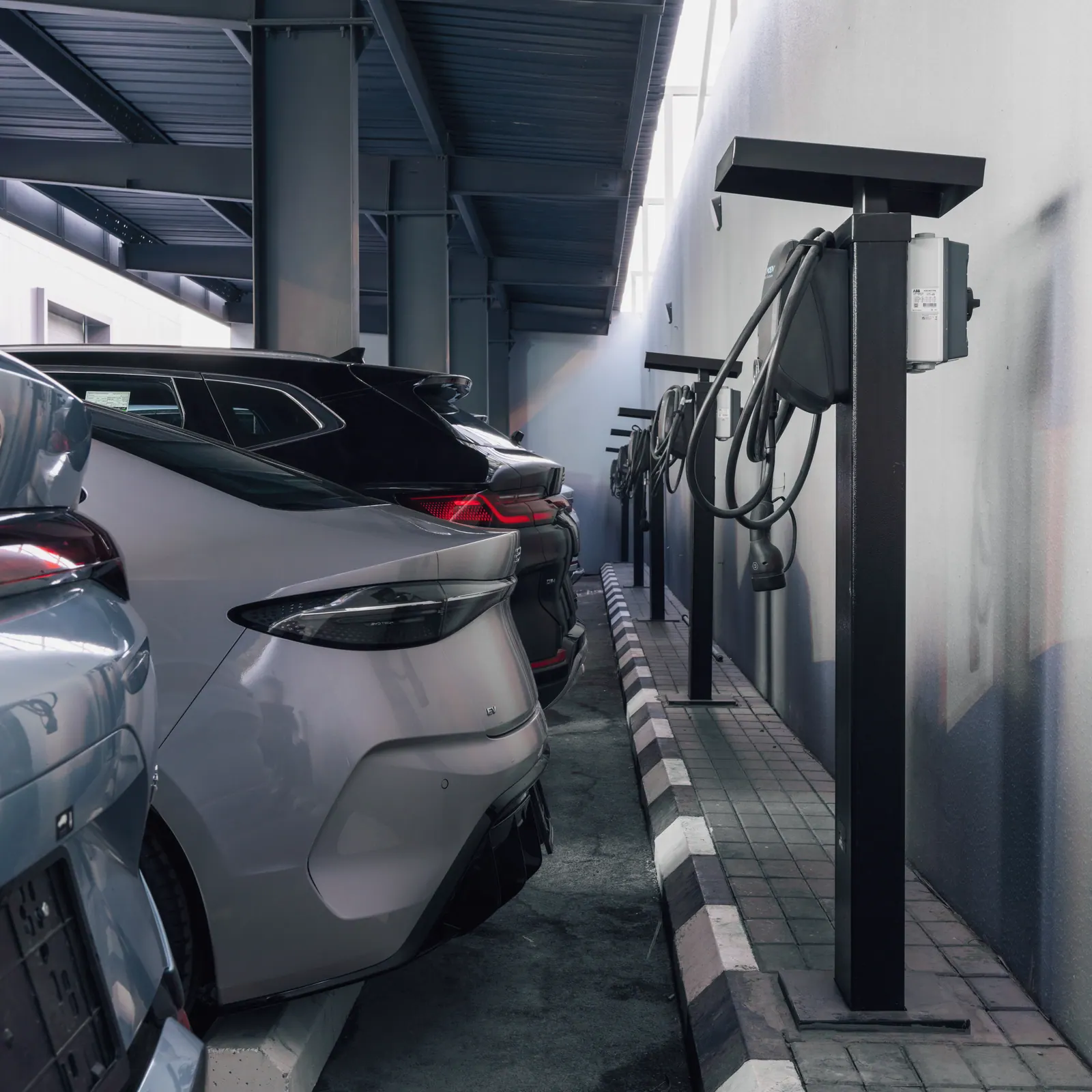 Why Software Updates and ECU Programming Matter for Your EV